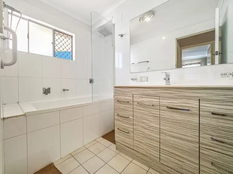 Sixth view of Homely house listing, 2 Kelvin Street, Woodridge QLD 4114