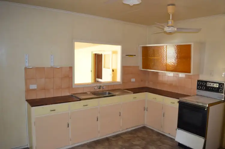 Seventh view of Homely house listing, 11 East, Bluff QLD 4702
