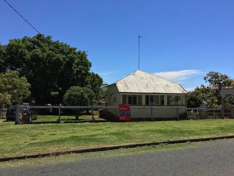 15 Nigel Street, North Toowoomba QLD 4350