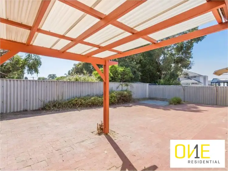 8/5 Kitchener Road, Melville WA 6156