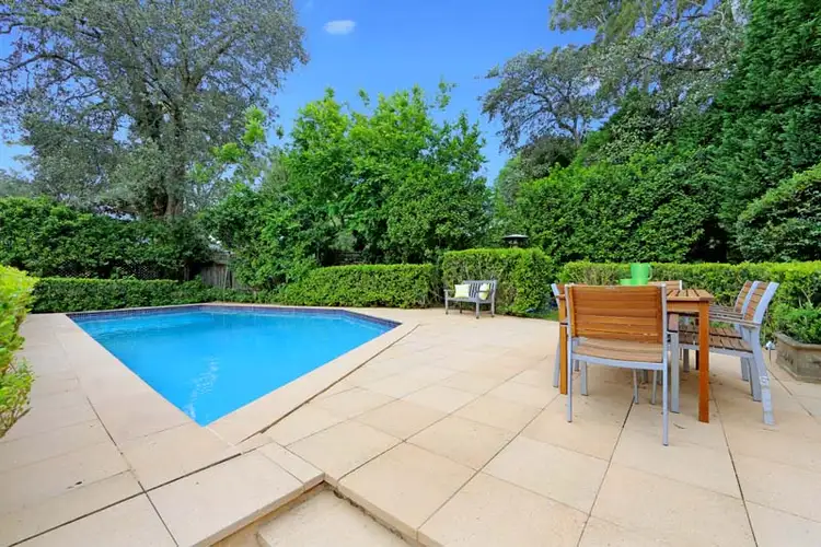 6 Brookfield Place, St Ives NSW 2075