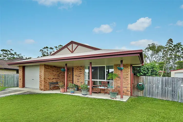 13 Crumpton Place, Beerwah QLD 4519