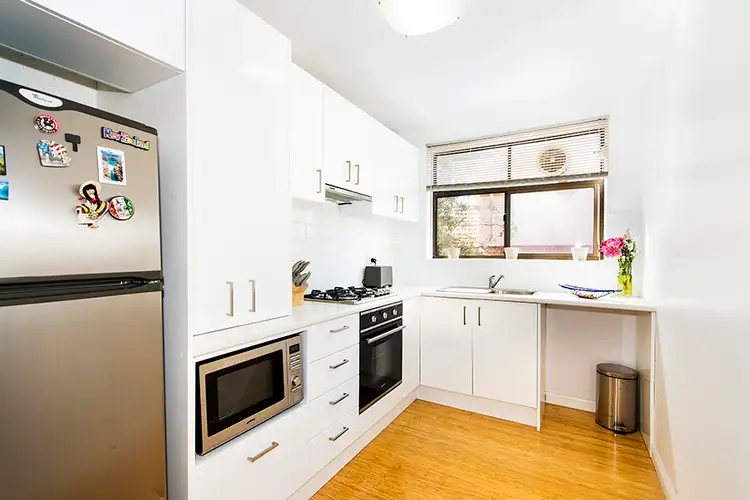 Third view of Homely apartment listing, 8/18 SHAFTESBURY STREET, Essendon VIC 3040