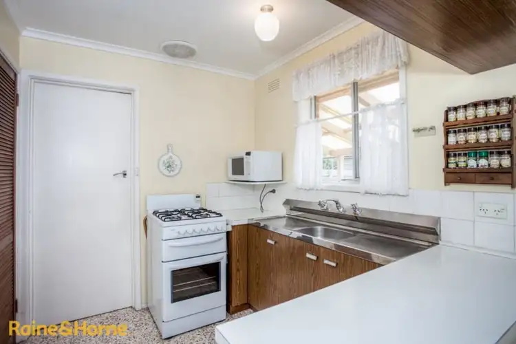 Second view of Homely house listing, 5 Scott Street, Sunbury VIC 3429