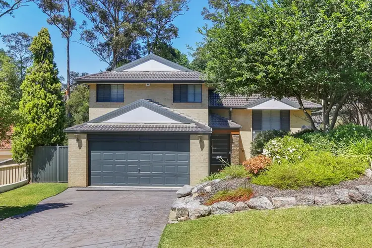 8 Lana Avenue, Wyoming NSW 2250