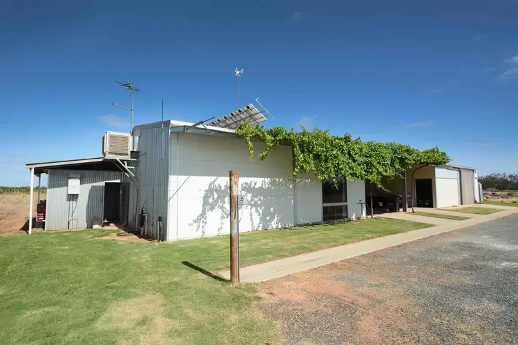 35 Peppertree Lane, Coomealla NSW 2717