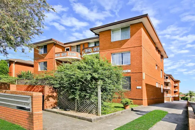 12/7 Phillip St, Roselands NSW 2196