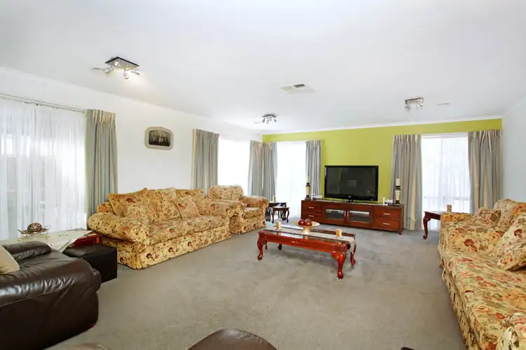 Fourth view of Homely house listing, 4 Pinnaroo Crescent, Burnside VIC 3023