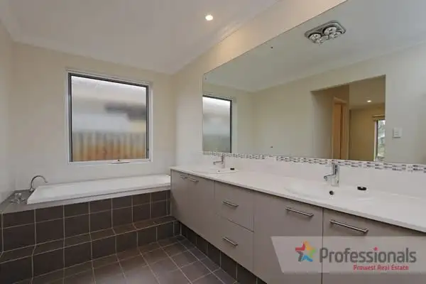 Fifth view of Homely house listing, 34 Glennon Way, Rossmoyne WA 6148