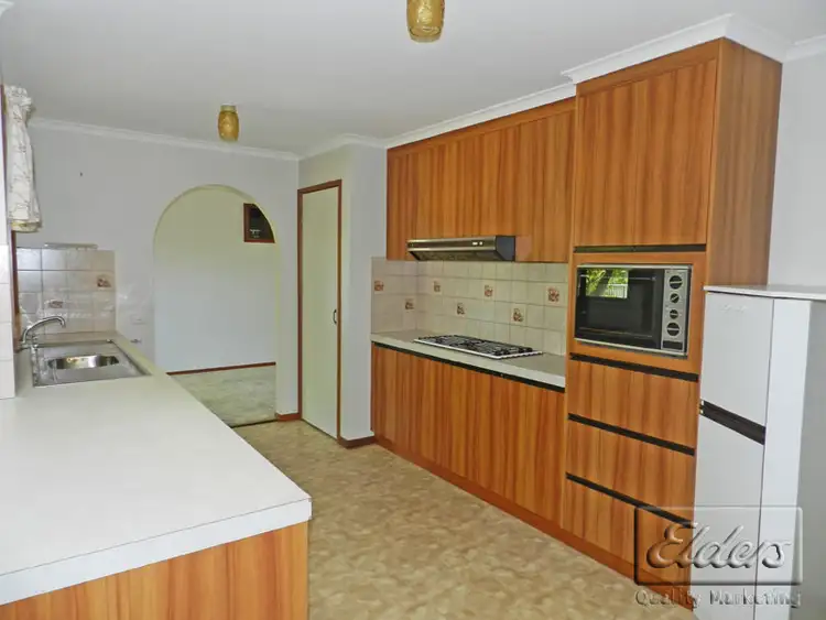 Seventh view of Homely house listing, 2 William Drive, Kangaroo Flat VIC 3555