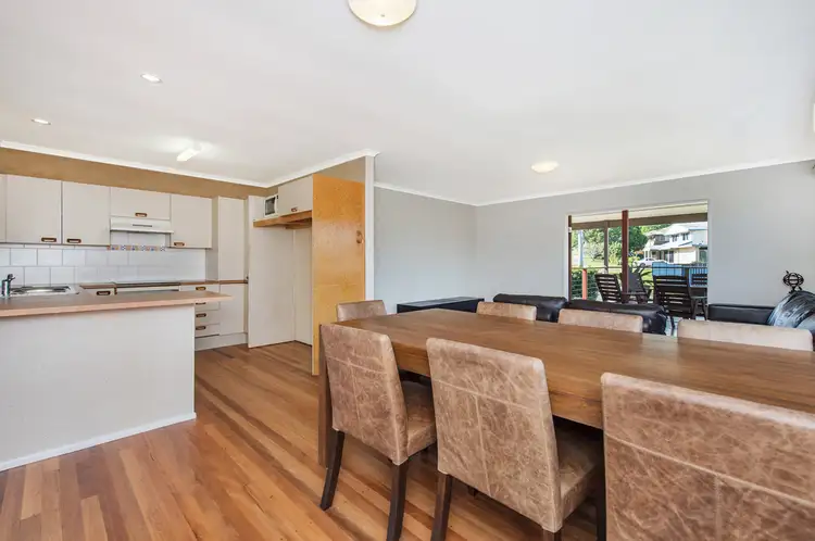 Second view of Homely house listing, 4 Melinda Court, Springwood QLD 4127