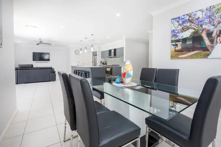 Sixth view of Homely house listing, 14 Les Circuit, Gillieston Heights NSW 2321