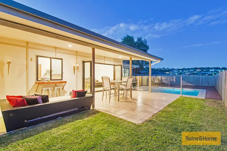 13 Beerwah Street, Pacific Pines QLD 4211