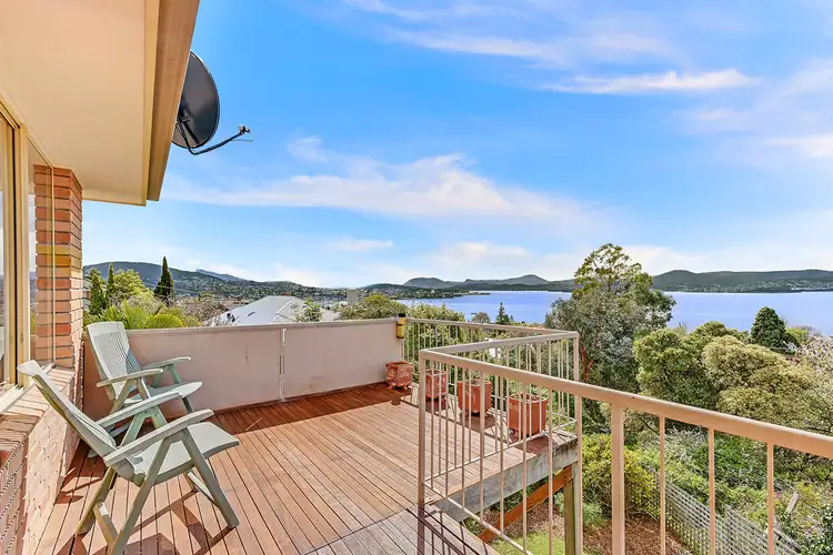 Villa 2 36 Red Chapel Avenue, Sandy Bay TAS 7005