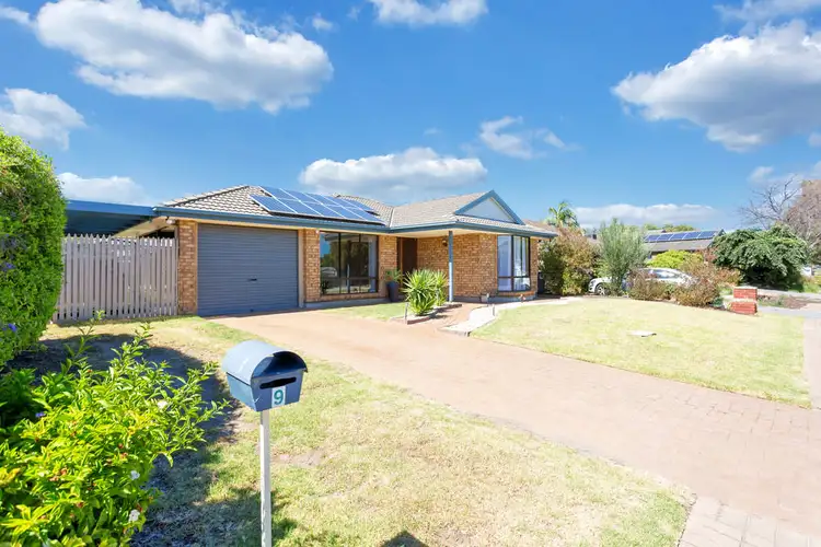 9 Holmeswood Court, Onkaparinga Hills SA 5163