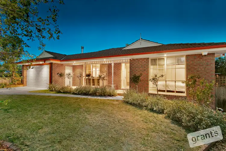 12 Mitre Crescent, Berwick VIC 3806