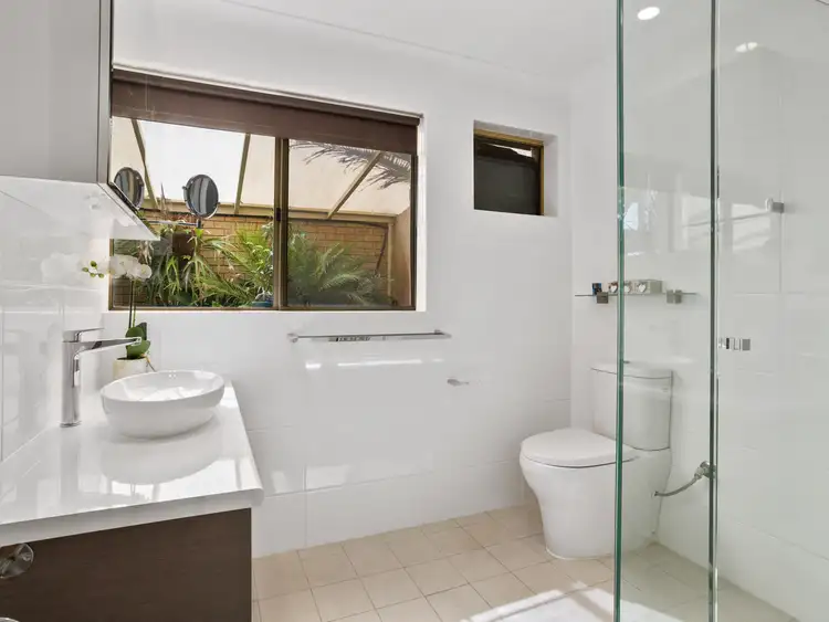 Seventh view of Homely house listing, 10 Kearsley Rise, Murdoch WA 6150