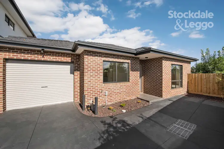 4/5 Sunset Boulevard, Jacana VIC 3047