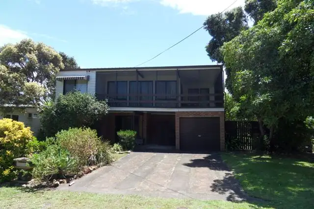 15 EDGEWATER AVE, Sussex Inlet NSW 2540