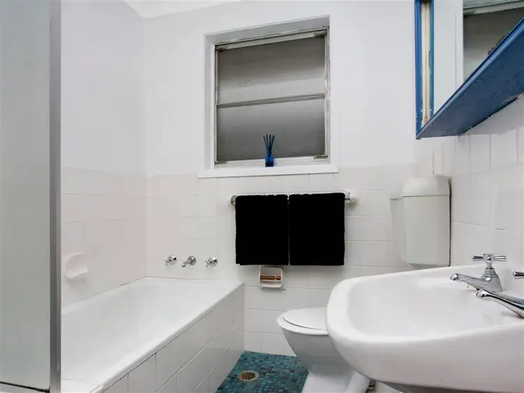 Fourth view of Homely house listing, 6 Kingslea Pl, Canley Heights NSW 2166