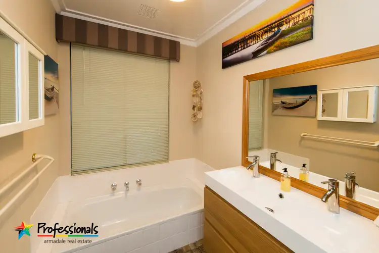 Seventh view of Homely house listing, 18 Walcha Way, Armadale WA 6112