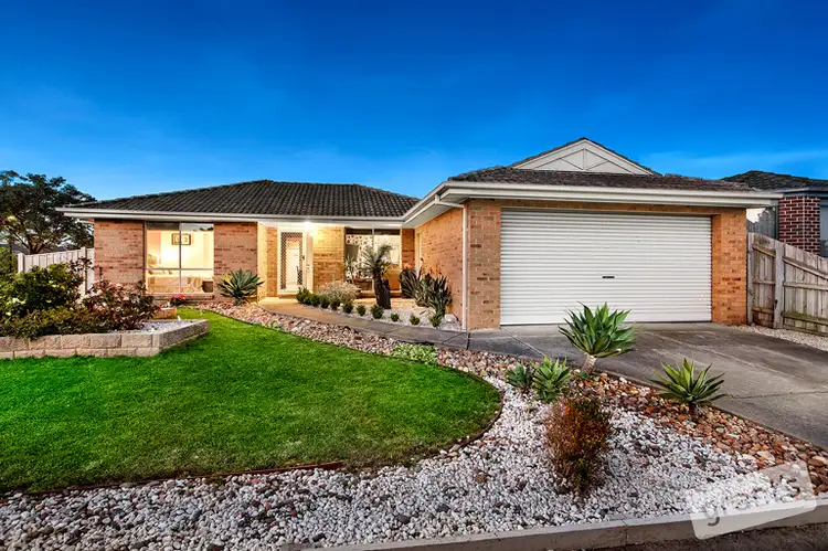 32 Bounty Way, Berwick VIC 3806