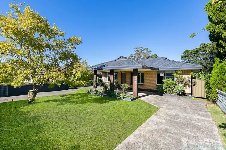 28 Woolana Ave
