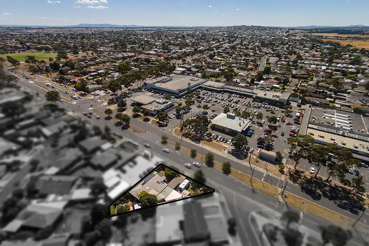 Second view of Homely house listing, 31 Craigieburn Road, Craigieburn VIC 3064