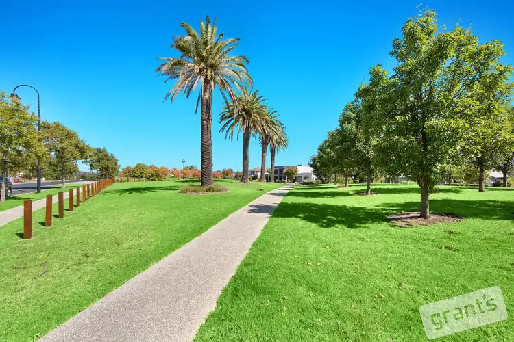 Fifth view of Homely house listing, 82 Meridian Circuit, Berwick VIC 3806