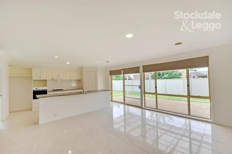 Fifth view of Homely house listing, 2 Lyle Court, Shepparton VIC 3630
