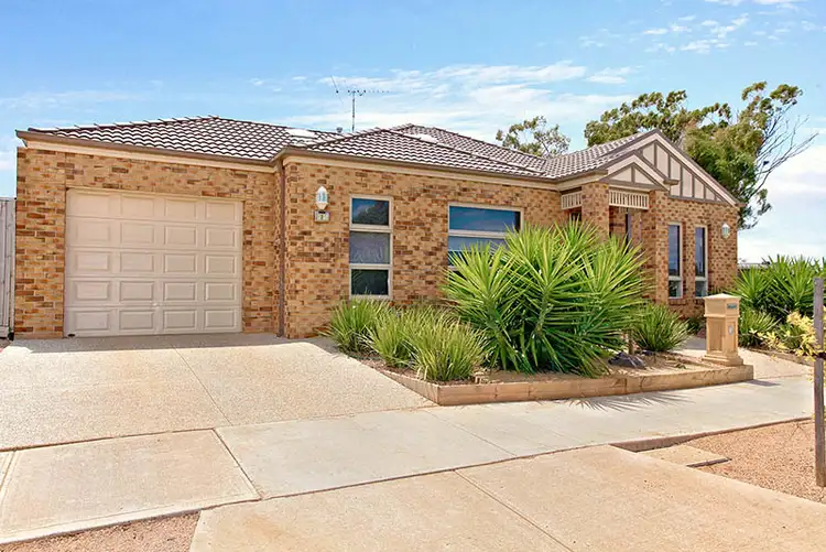 2 Oakpark Drive, Melton West VIC 3337