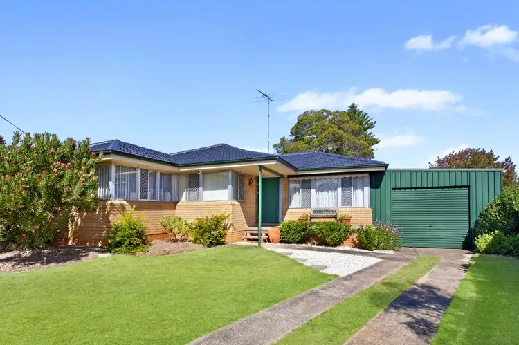7 Mackellar Place, Campbelltown NSW 2560