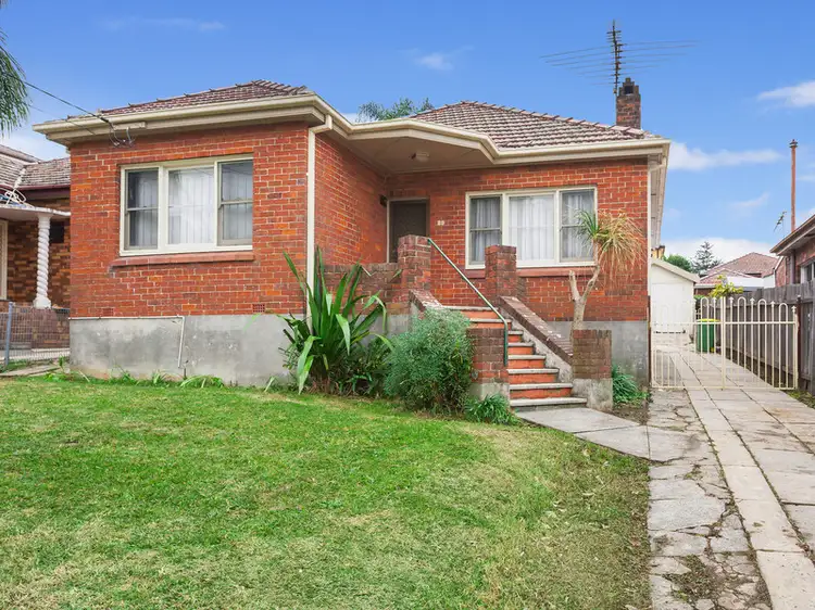 29 Carrisbrook Avenue, Punchbowl NSW 2196