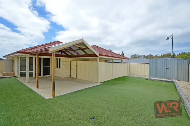 10 Roome Road, Mckail WA 6330