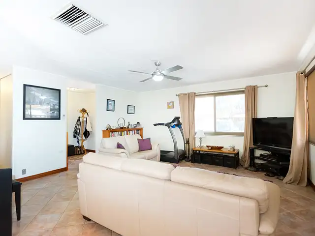 Sixth view of Homely house listing, 1 Harper Court, Larapinta NT 870