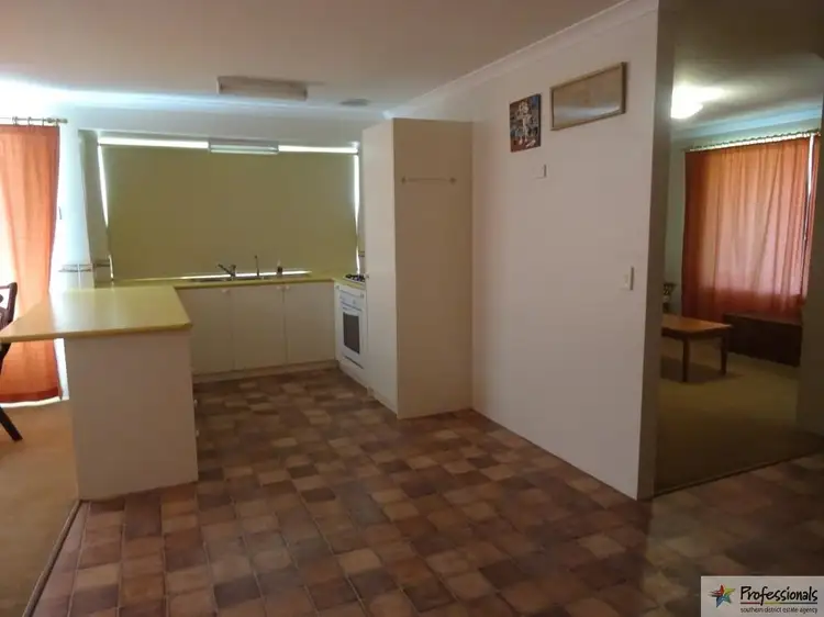 Fifth view of Homely house listing, 26 Robinia Rise, Collie WA 6225