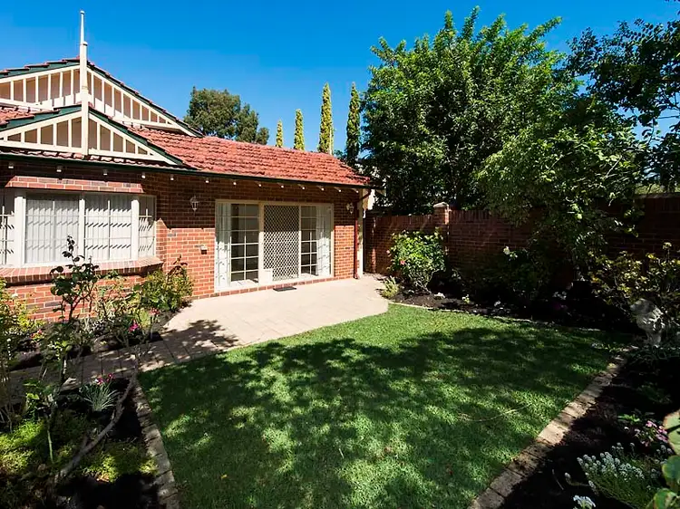 Main view of Homely other listing, 1/112 Waratah Ave, Dalkeith WA 6009