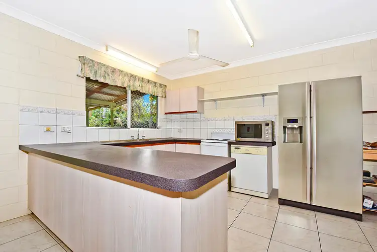 Fourth view of Homely house listing, 10 Wirraway Cct, Moulden NT 830