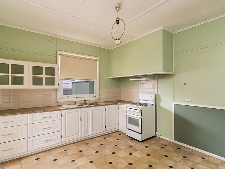 Second view of Homely house listing, 10 Dunbarton Road, Strathalbyn SA 5255
