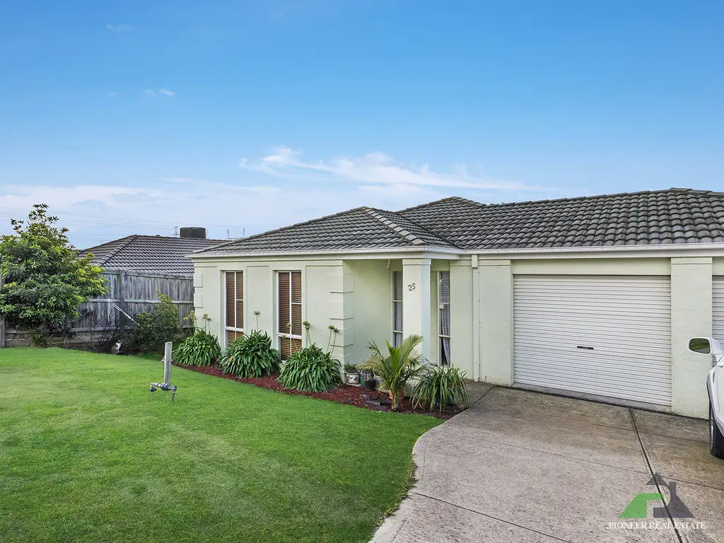 Main view of Homely house listing, 25 Eureka Crescent, Narre Warren South VIC 3805