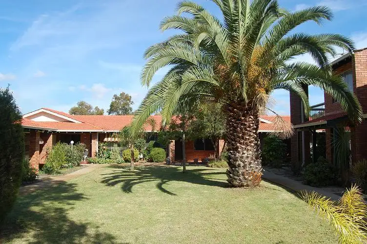 Main view of Homely villa listing, 25 / 294-304 Knutsford Avenue, Kewdale WA 6105