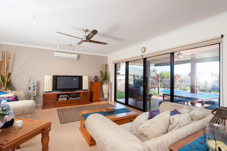 38 Bunya Pine Place, Woombye QLD 4559