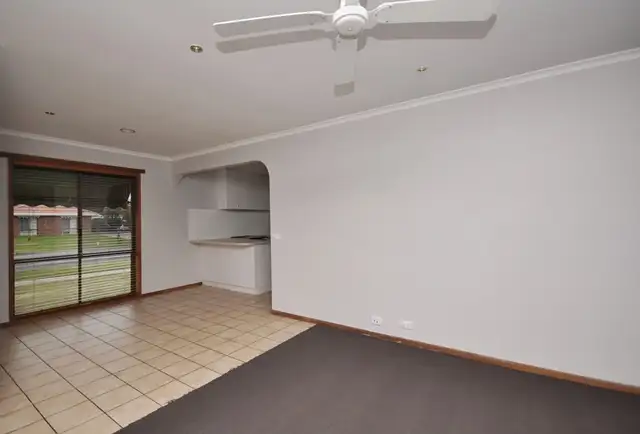 Fourth view of Homely unit listing, 1/108 Marshall Street, Wodonga VIC 3690