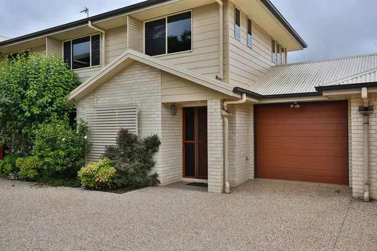 2/7 Brendanbri Street, Kearneys Spring QLD 4350