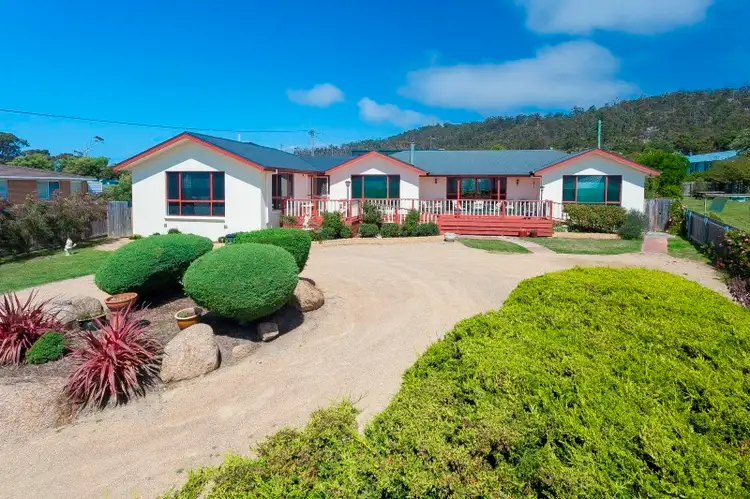 6 Tasman Hwy, Bicheno TAS 7215