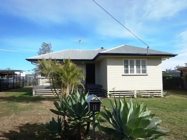 11 Daniel St, Lowood QLD 4311
