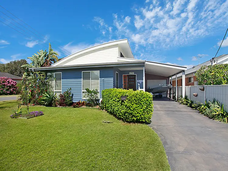 23 Piriwal St, Pelican NSW 2281
