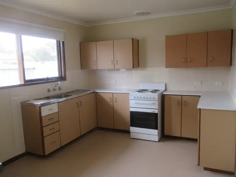 Second view of Homely house listing, 9 Lorikeet Court, Murray Bridge SA 5253
