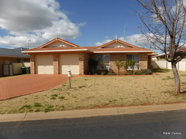Main view of Homely house listing, 3 Endeavour Place, Parkes NSW 2870