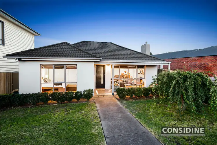 156 Lebanon St, Strathmore VIC 3041